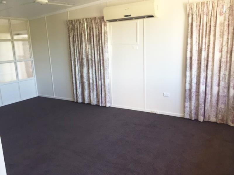 14 Athelstane Street, The Range QLD 4700